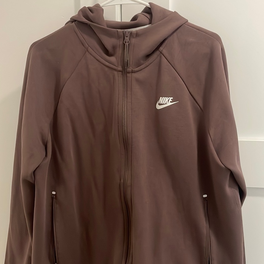 Nike Women's Sportswear Tech Fleece Cape Hoodie